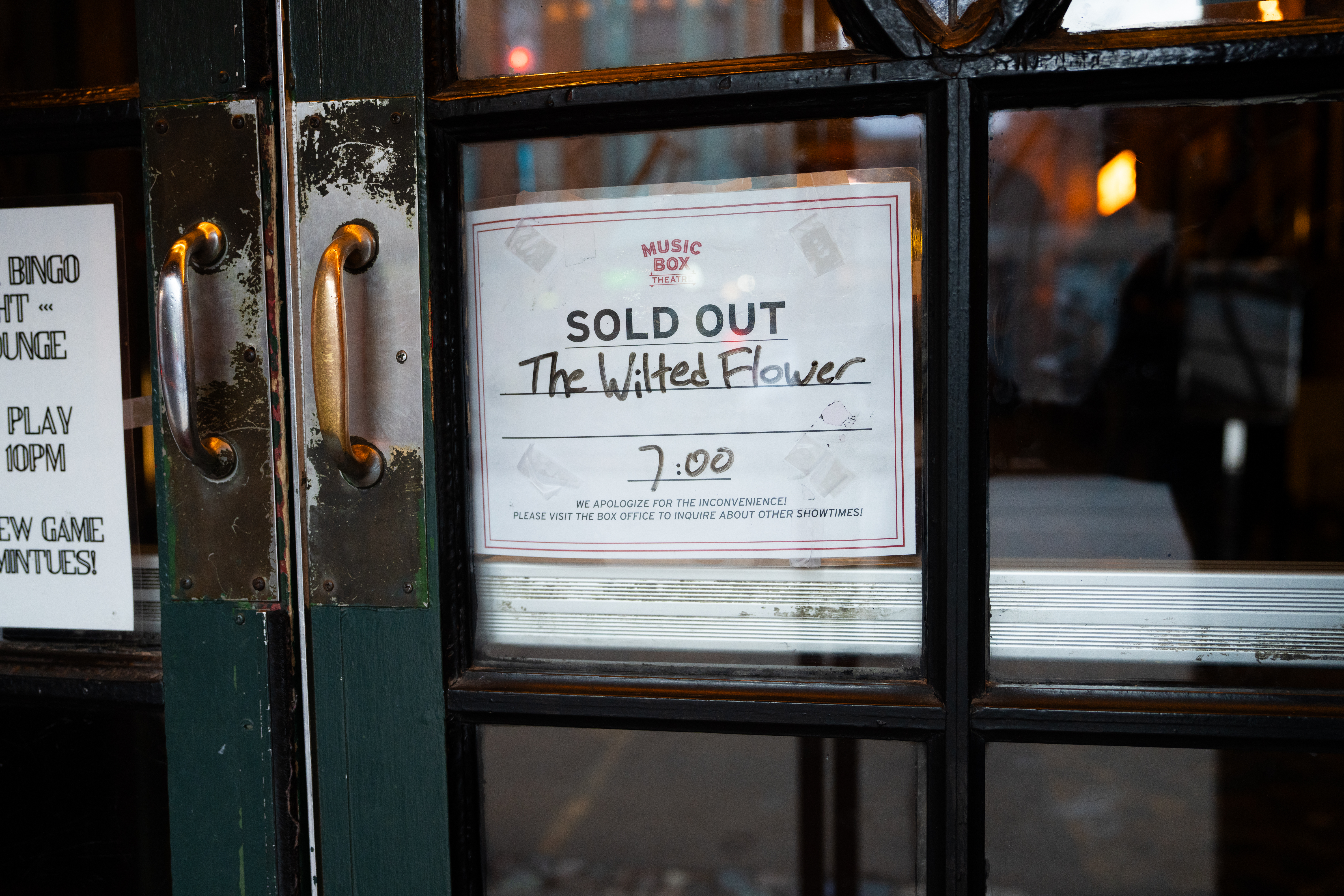 SOLD OUT sign